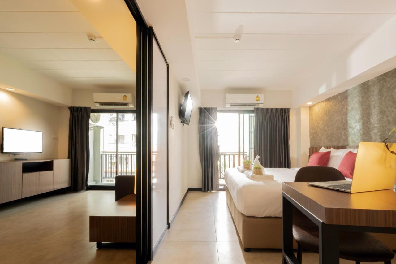 The Home Hotel Sha Bangkok Bagian luar foto